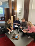 Kleingruppe bei einer Übung zum Karrierecoaching in Modul 9 der Coaching-Ausbildung in Leipzig